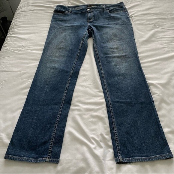 SIMPLY VERA Jeans Straight Leg Woman's Distressed SZ 14 - Picture 3 of 10